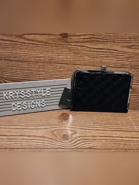 Mossimo Black Kiss Lock Clutch Purse Studs